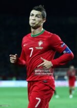 Player Version Retro 2012/13 Portugal Home Long Sleeves S-3XL - Image 2