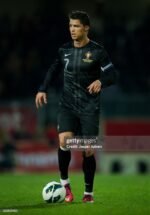 Player Version Retro Portugal 2013 Away S-3XL - Image 2