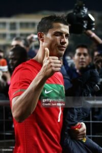 Player Version Retro 2010 Portugal Home S-3XL - Image 2