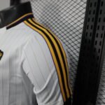 Man Utd White Jersey - Image 7