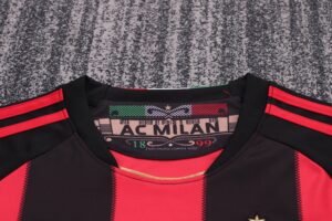 Kids Retro Kit AC Milan 11/12 Home - Image 3