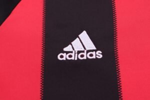 Kids Retro Kit AC Milan 11/12 Home - Image 5