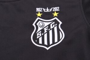Kids Retro Kit Santos 2012/13 Black - Image 4