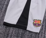 Kids kit Barcelona 03/04 Away - Image 15
