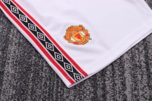 Kids Retro Man Utd 98/99 White - Image 10