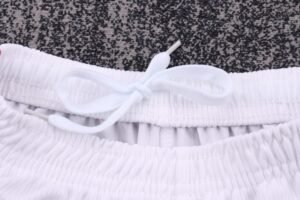 Kids Retro Man Utd 98/99 White - Image 11