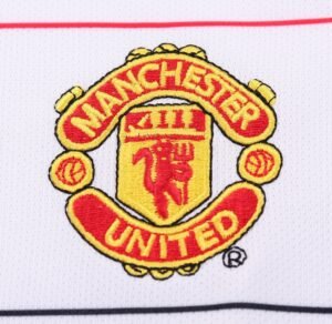 Kids Retro Man Utd 03/05 Away - Image 5