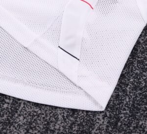 Kids Retro Man Utd 03/05 Away - Image 8