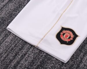 Kids Retro Man Utd 06/07 Home - Image 12