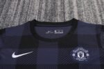 Kids Retro Man Utd 13/14 Away - Image 5
