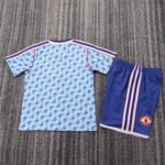 Kids Retro Man Utd 90/92 Away - Image 2