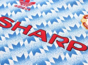 Kids Retro Man Utd 90/92 Away - Image 4