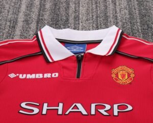 Kids Retro Man Utd 98/99 Home - Image 4