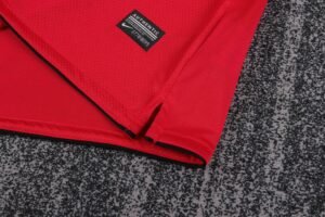 Kids Retro Man Utd 10/11 Home - Image 4