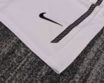 Kids Retro Man Utd 10/11 Home - Image 11