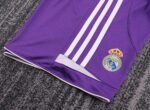 Kids Real Madrid 06/07 Third - Image 17