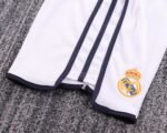 Kids Real Madrid 00/01 Home - Image 12