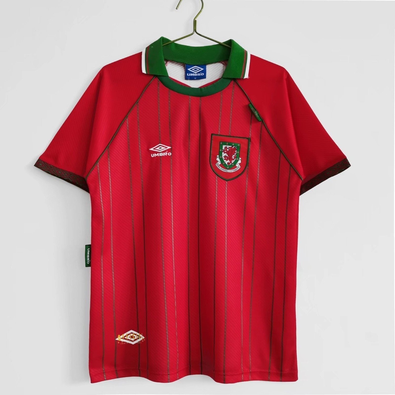 25458249_42288-1.jpg Retro 1994/96 Wales Home Jersey S-XXL - Image 1