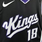 24 SEASON SACRAMENTO KINGS BLACK #18 - Image 4