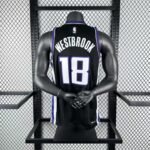 24 SEASON SACRAMENTO KINGS BLACK #18 - Image 10