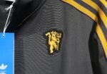 Man United full zipper training suit - Image 4
