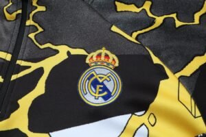 Real Madrid * Marvel Half Zipper Training Suit S-XXL - Image 2
