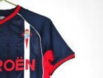 Retro Celta de Vigo 2001/02 Black Jersey - Image 11
