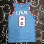 Chicago Bulls Blue Jersey No.8 - Image 2