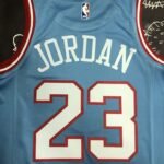 Chicago Bulls Blue Jersey No.23 - Image 3