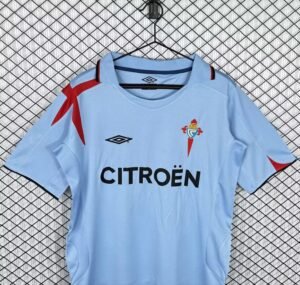 Retro Celta de Vigo 2005-07 Home kit - Image 3