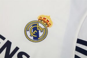 2003/04 Real Madrid Retro Short Sleeves Training Jersey - White - Image 5