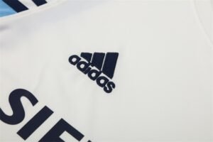 2003/04 Real Madrid Retro Short Sleeves Training Jersey - White - Image 6