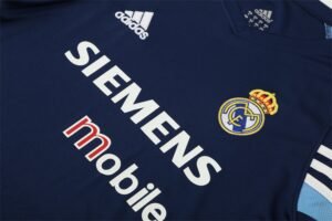 2003/04 Real Madrid Retro Short Sleeves Training Jersey - Blue - Image 4