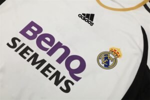 2006/07 Real Madrid Retro Short Sleeves Training Jersey - White - Image 5