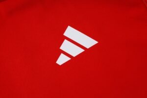 Man United hoodie training suit - Image 5