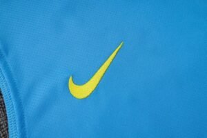 Barcelona 2526 Sleevesless Training Suit - Image 4