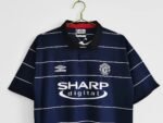 Retro Manchester United 1999 Away - Image 4