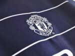 Retro Manchester United 1999 Away - Image 11