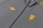 Man Utd Full Zipper Suit - Image 6